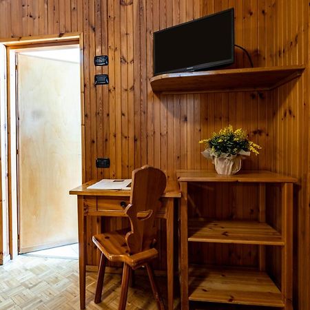 Hotel Le Campagnol Champoluc Luaran gambar