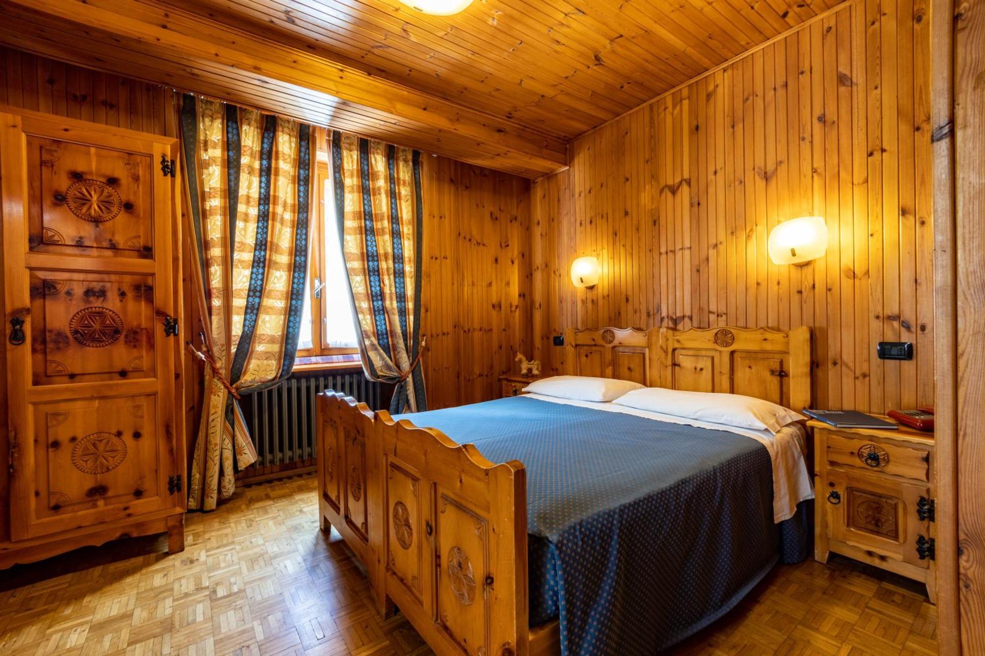 Hotel Le Campagnol Champoluc Luaran gambar
