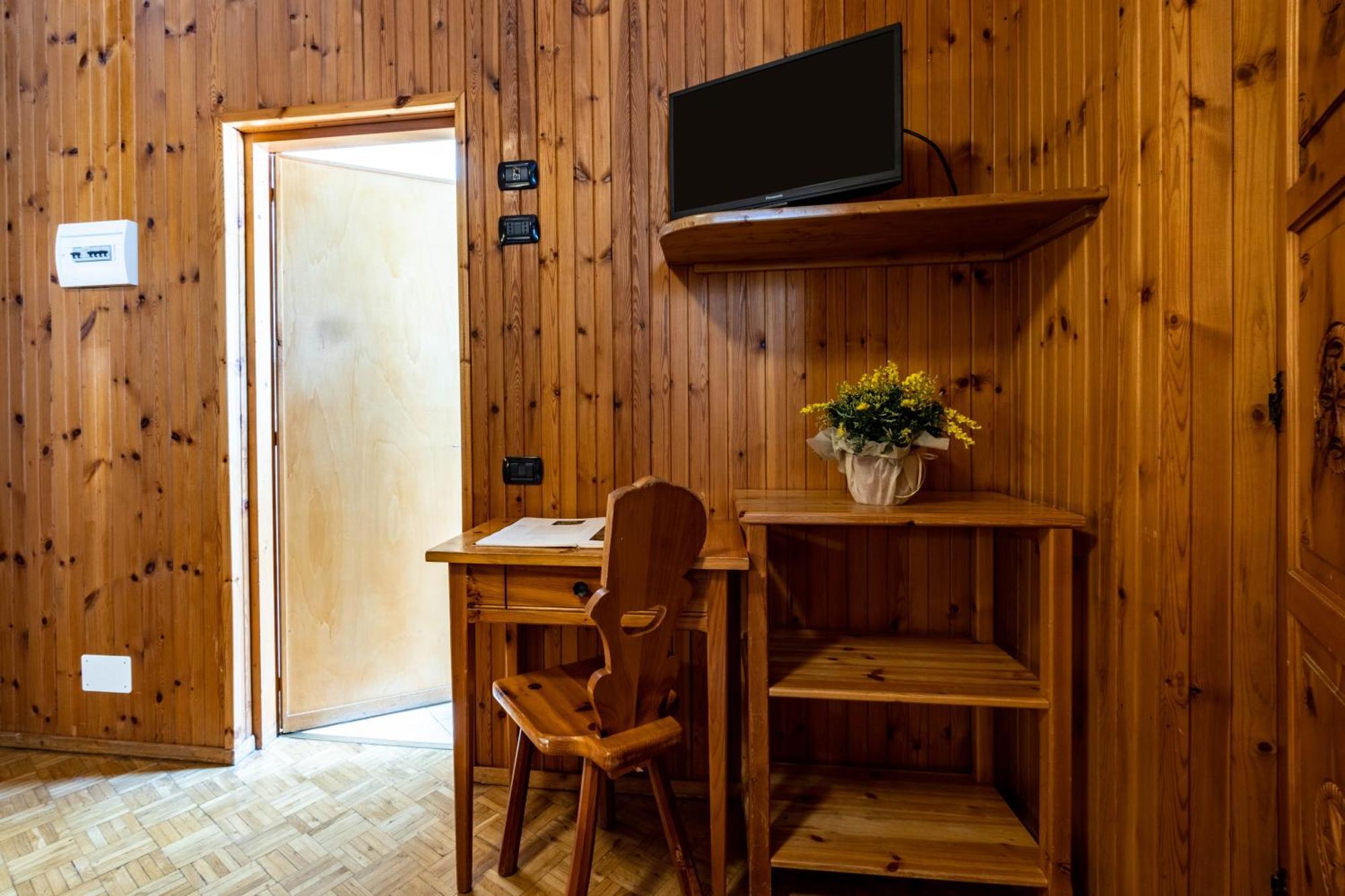 Hotel Le Campagnol Champoluc Luaran gambar
