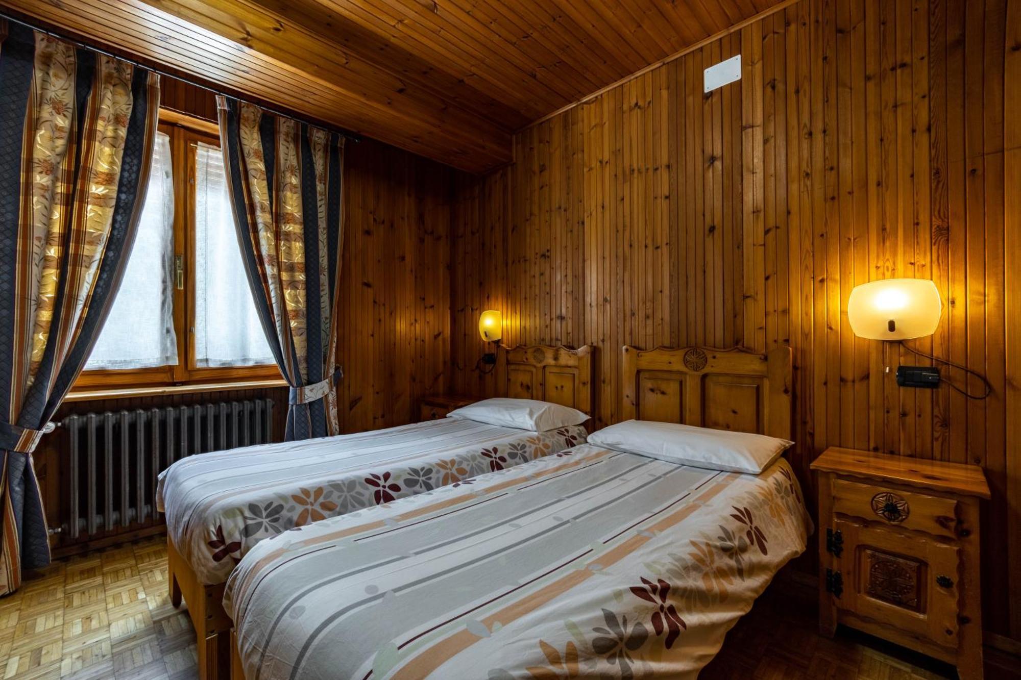 Hotel Le Campagnol Champoluc Luaran gambar