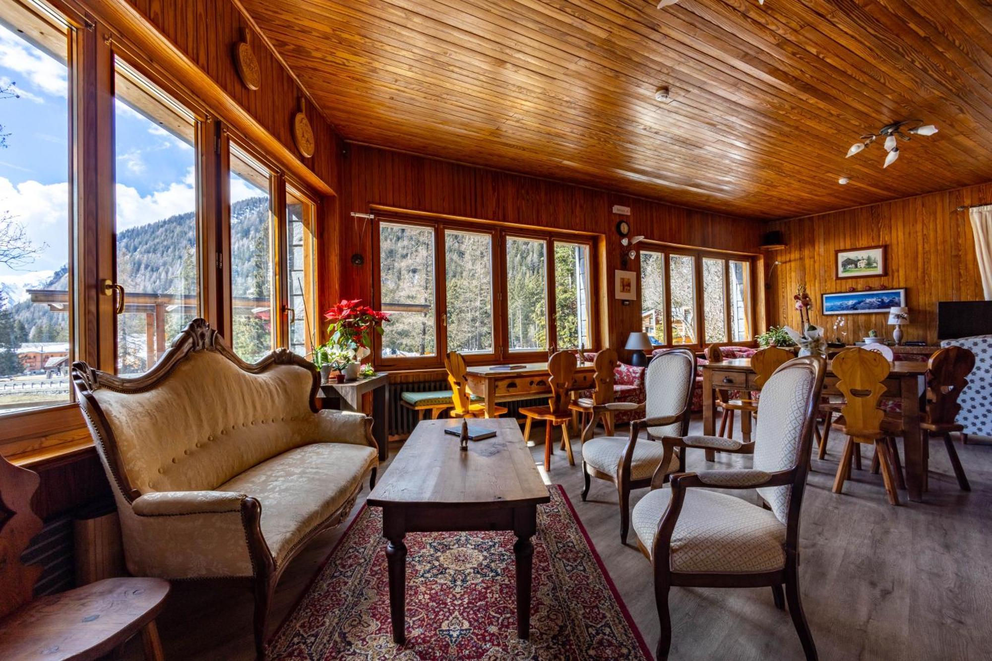Hotel Le Campagnol Champoluc Luaran gambar