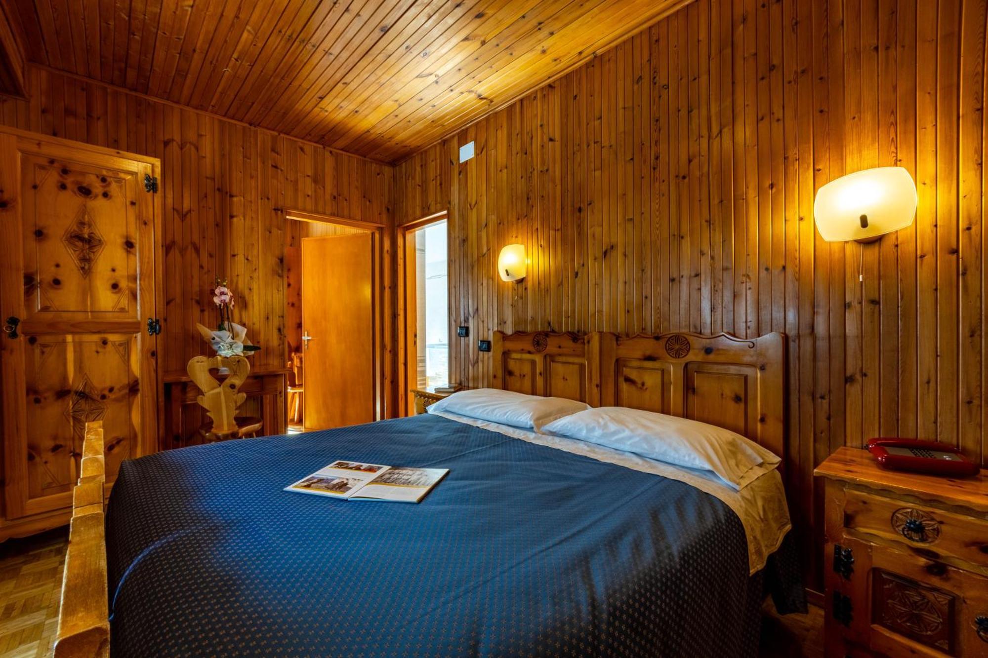Hotel Le Campagnol Champoluc Luaran gambar