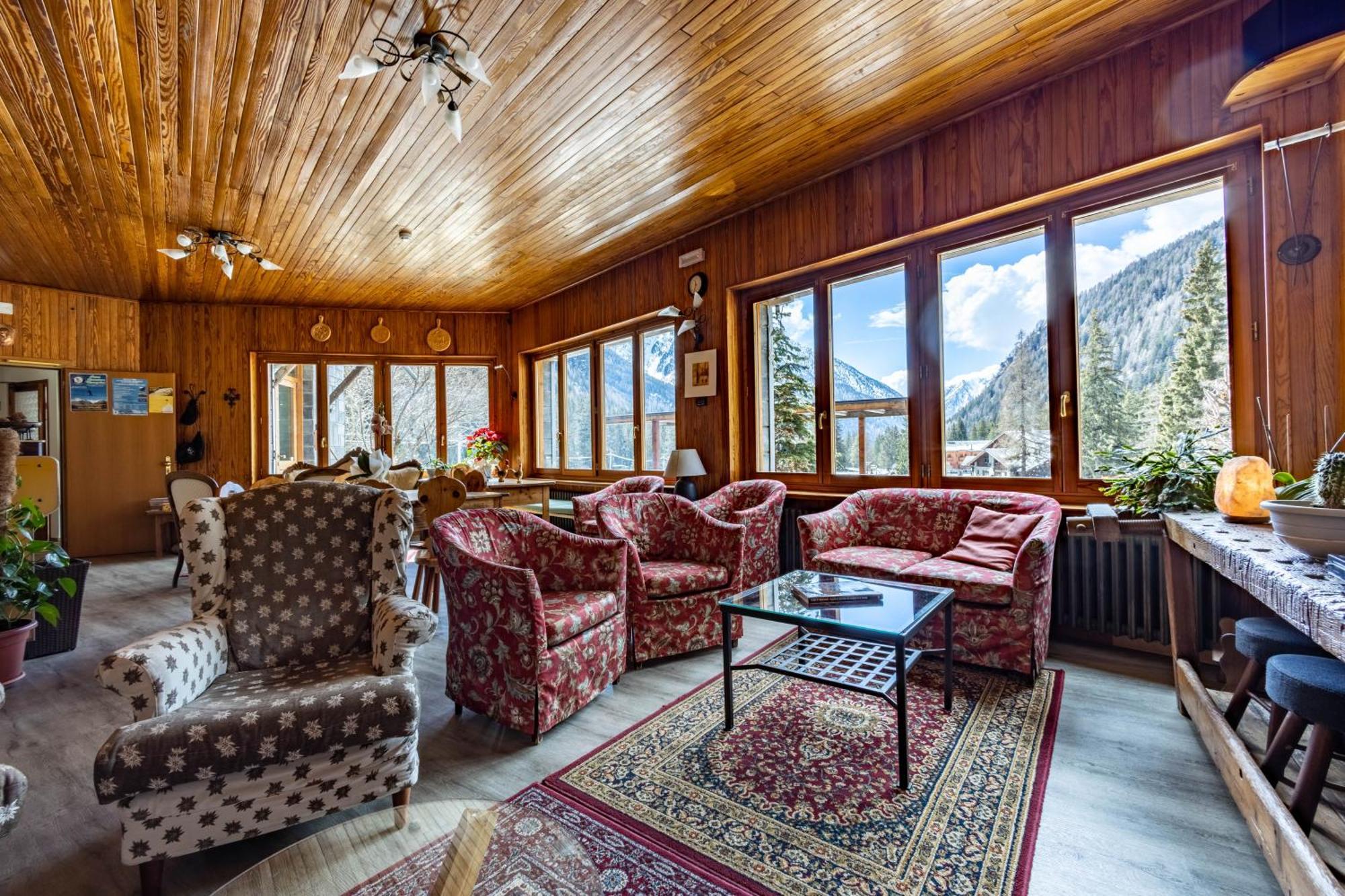 Hotel Le Campagnol Champoluc Luaran gambar